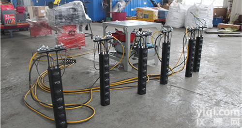 <em>岩石</em>分裂棒价格/<em>劈裂</em>机劈石<em>多少</em>方