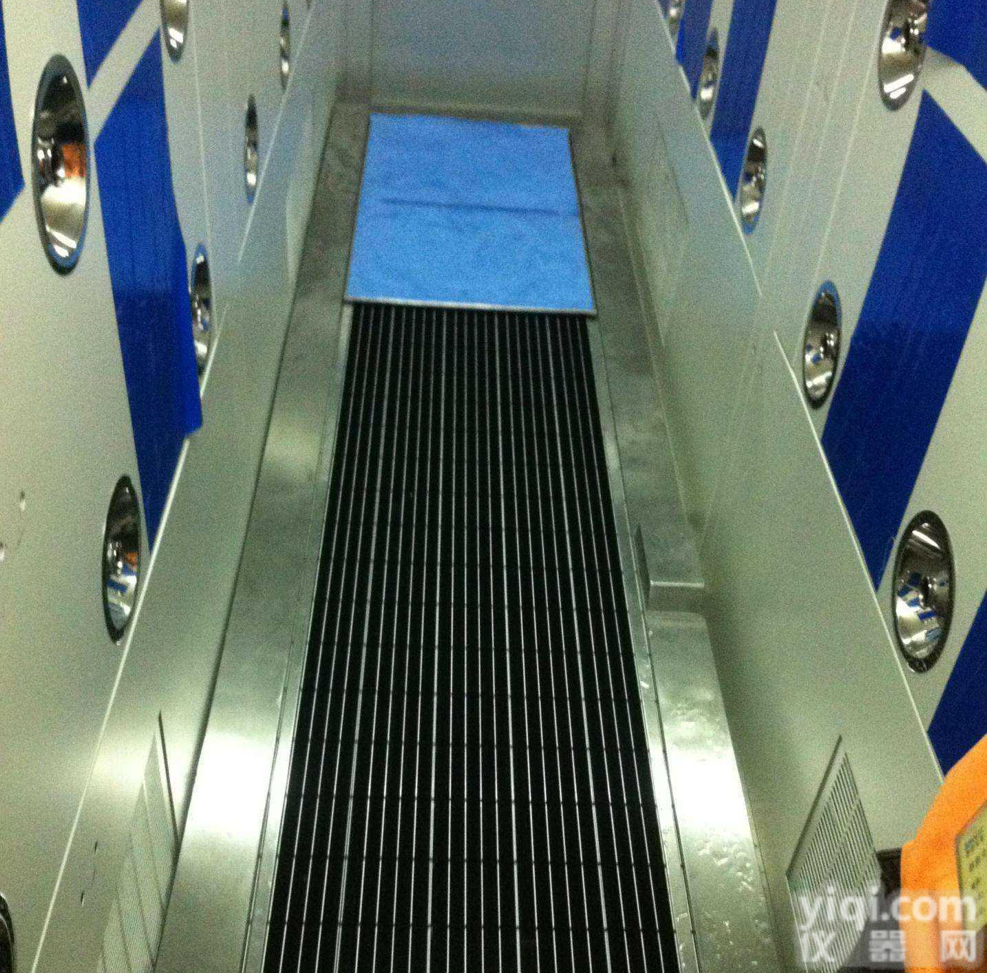 <em>鞋底</em><em>清洁机</em>风淋室