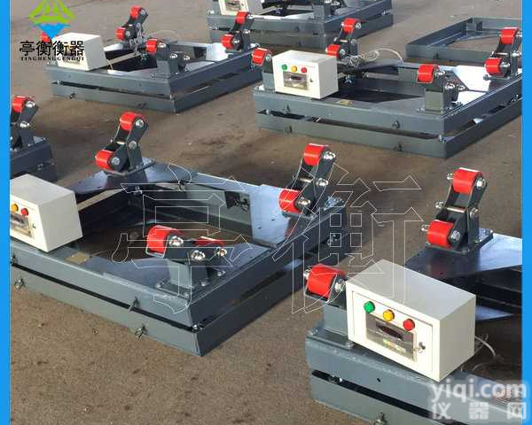 连接控制柜的<em>钢瓶</em>秤，2T<em>碳钢</em><em>钢瓶</em>秤