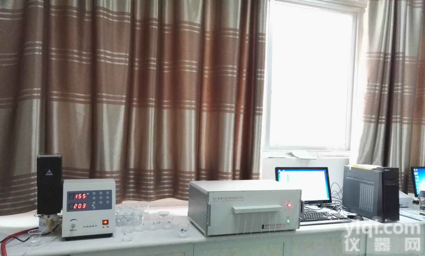 K20玻璃<em>元素</em><em>成分</em>快速<em>分析仪</em>