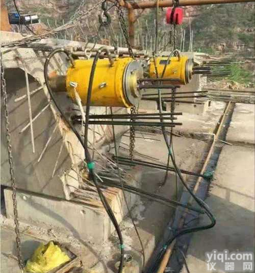 垫江公路桥梁张拉<em>数控</em>张拉机<em>销售点</em>