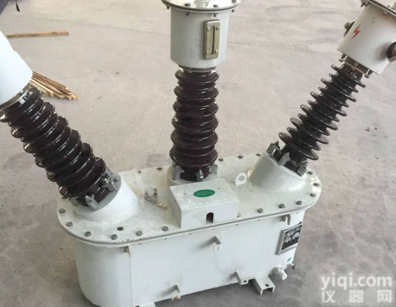 三<em>元件</em>35KV干式<em>组合</em>式互感器