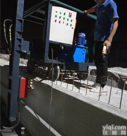 泰兴<em>涵洞</em>加固洞壁凿毛<em>机载</em>式凿毛机促销