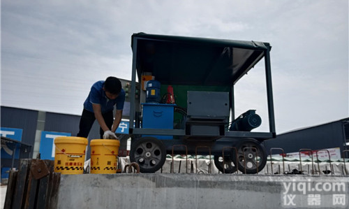 临清高架桥<em>桥墩</em>凿毛<em>机载</em>式凿毛机热点