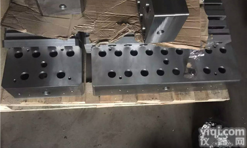 合作T型梁张拉用4孔<em>锚具</em>新闻<em>头条</em>