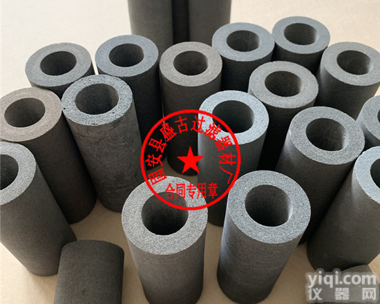 <em>石英</em>砂陶瓷<em>过滤</em>管