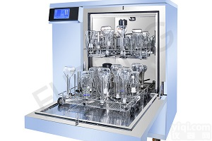 <em>洗瓶机Q750</em>