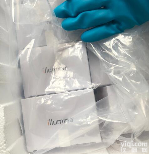 Illumina Infinium Te-<em>Flow</em> <em>Chamber</em> Clamps (16)