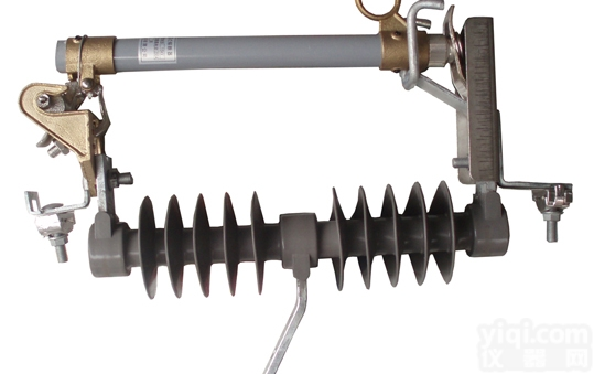 10kv户外高压柱上跌落式防风<em>熔断器</em>HRW12-15/<em>200</em>