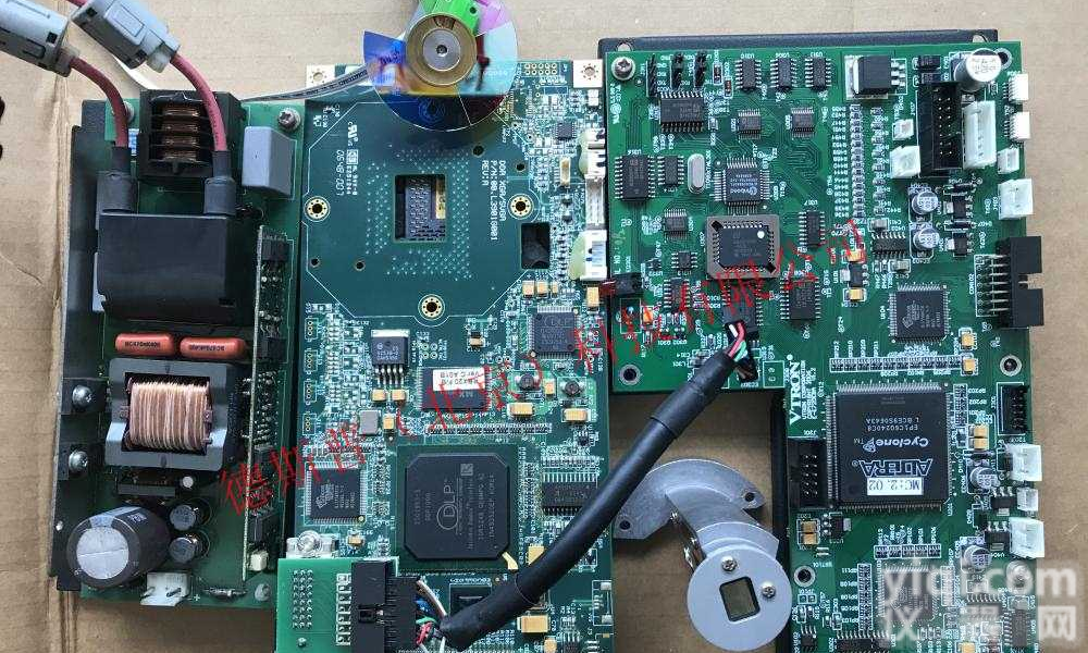 威创DMD驱动板，RGB信号板，DVI信号板，电源板，图像处理板，点灯器，<em>接口板</em>