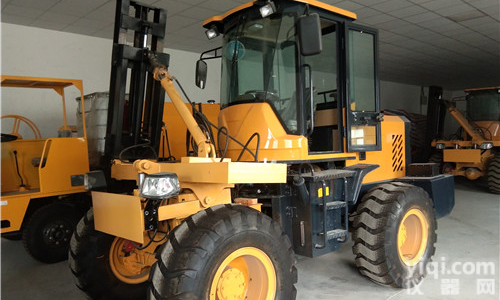 敦化路边护栏<em>打桩机</em><em>拔桩</em>钻孔一体