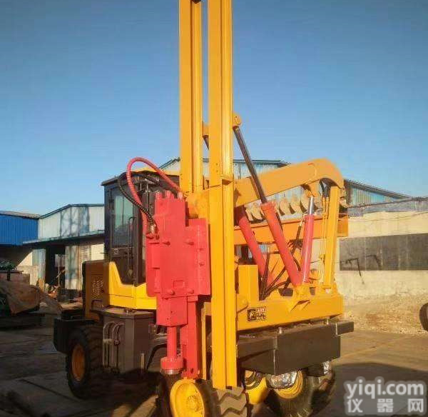 偃师<em>高速路</em><em>护栏</em>打桩机当天价