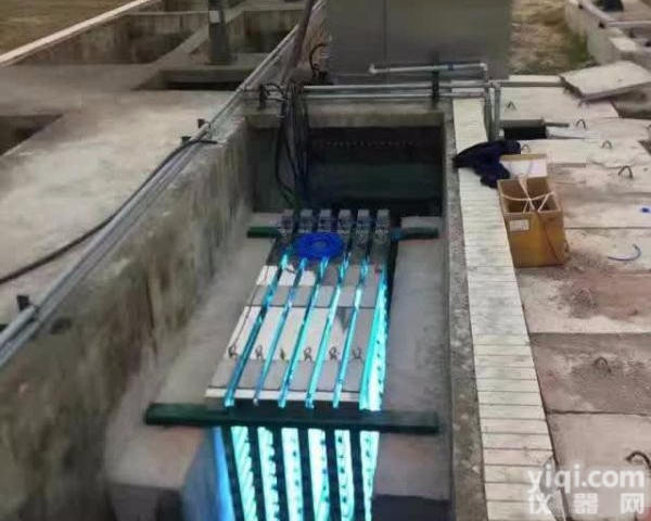 污水处理设备 明渠式<em>紫外线</em>消毒器 排架式<em>紫外线</em>杀菌<em>系统</em>