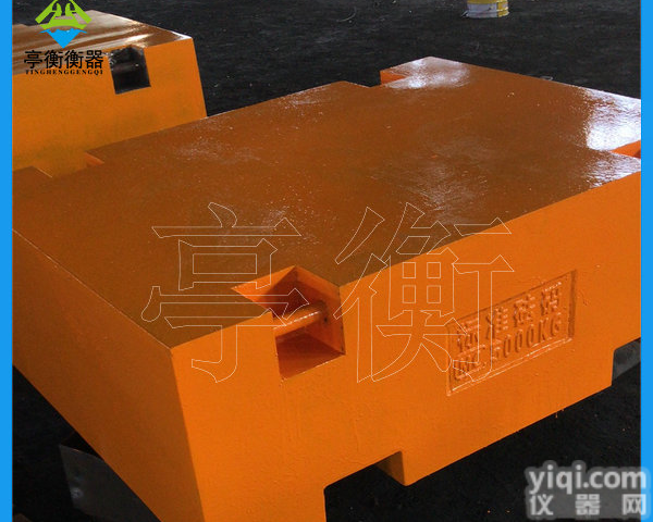 5吨砝码（<em>铸铁</em>材料），<em>起重机</em>5T<em>配重</em>铁块