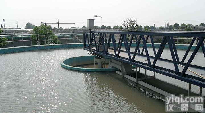 ZBGN周边传动桥式刮泥机 行<em>车式刮</em>泥机厂家