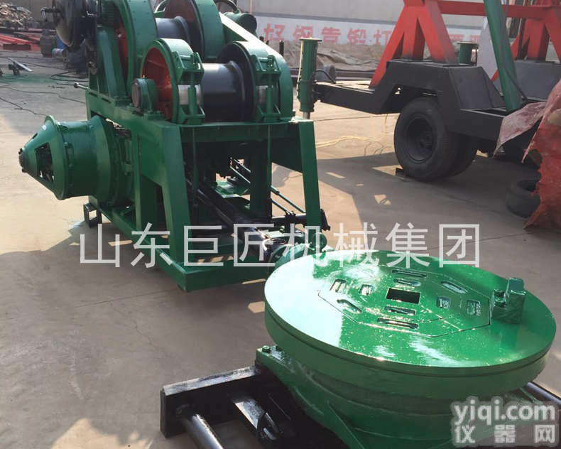 巨匠供应SPJ-300磨盘<em>钻机</em>大型深水井<em>钻机</em>磨盘<em>打桩机</em>农田灌溉打井机大型钻井机打井机