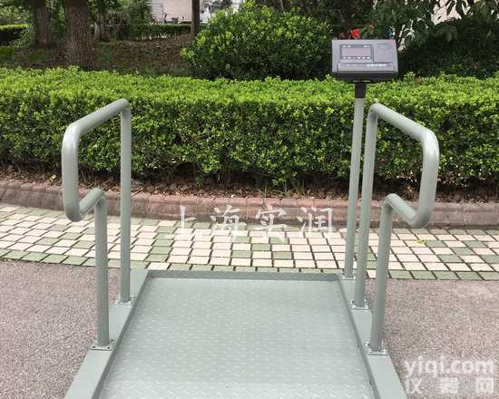 医用<em>轮椅</em>电子秤在厂家购买,透析用<em>轮椅</em>电子称<em>尺寸</em>