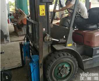 越衡<em>内燃</em>机<em>叉车</em>称  <em>合力</em>燃油搬运称