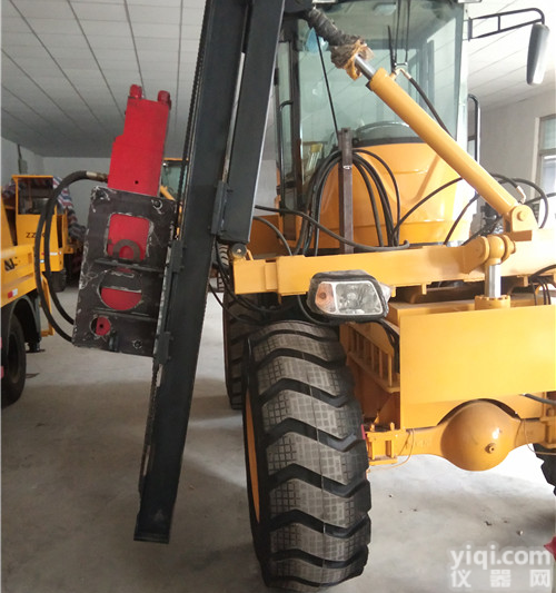 <em>南阳</em>圆桩<em>护栏</em><em>打桩机</em>叉车底盘新闻