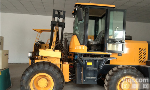 <em>濮阳</em>公路护栏<em>打桩机</em>DZJ-490型新闻