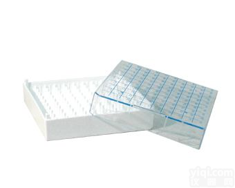 <em>塑料冷冻盒</em>