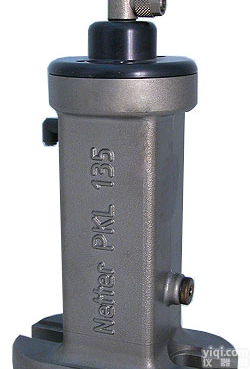 <em>敲击</em>式<em>空气锤</em>