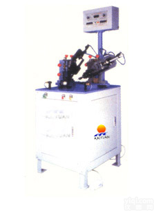 夹<em>头式</em><em>油封</em><em>修边机</em>  （<em>油封</em>修整机）