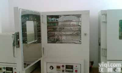 <em>精密型</em><em>干燥箱</em>