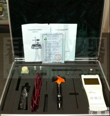 <em>LS1206B便携式流速仪</em>