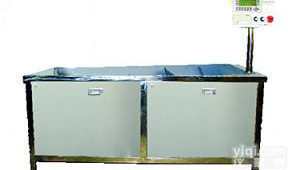 <em>全自动胶塞清洗机</em>