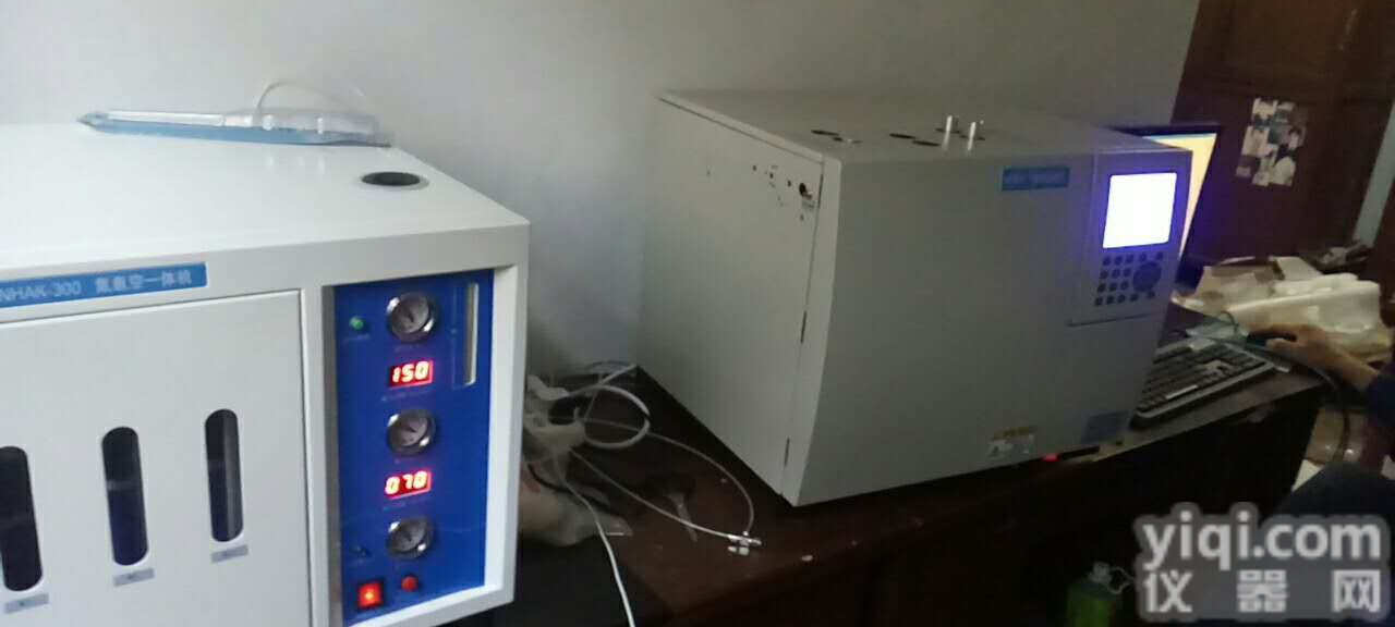 高纯氮气分析专用<em>氧化锆</em><em>气相色谱仪</em>