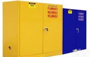 <em>朴诚</em><em>供应</em>化学品柜