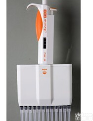 <em>Accumax</em> <em>PRO</em> 12道<em>移液器</em>