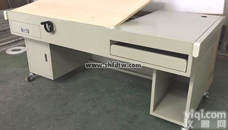 新型全钢<em>工程</em>制绘图<em>实验桌</em>