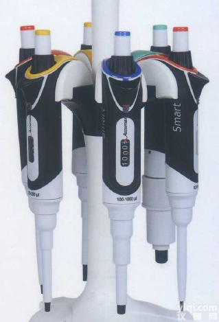 <em>Accumax</em> <em>Smart</em><em>移液器</em>