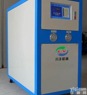 <em>水冷</em>式<em>低温</em>冷水机