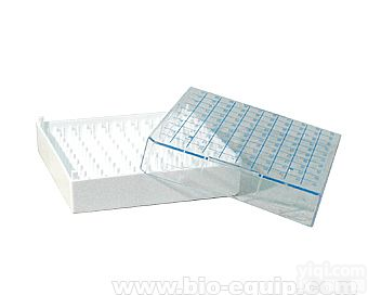 <em>塑料冷冻盒</em>