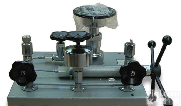 YS-<em>60</em>  YS-<em>60</em><em>活塞</em>式<em>压力计</em>