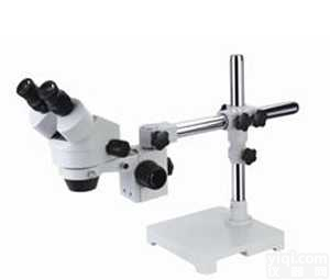 无限远色差校正光学系统\铰链式双目镜组\内倾式内定位四孔转换器\进口三角导轨\双片夹结构\非球面照明  <em>显微镜</em>价格/<em>齐齐哈尔</em>金相<em>显微镜</em>\<em>显微镜</em>数码照相装置厂家直销\服务热线：13911564578（霍刚）