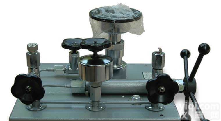 YS-600  <em>YS-600活塞式压力计</em> 活塞式压力计 YS-600