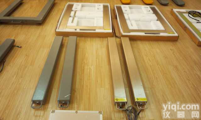 20T  上海一级<em>汽车衡</em>-1吨移动<em>地秤</em>-亚津Pai电子<em>汽车衡</em>-轴秤仪