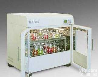 ZHWY-C2102 <em> 双层旋转式曲线控制可编程恒温恒湿</em>摇床