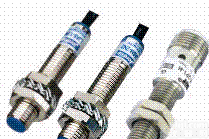 <em>LJA8M-2D1  接近开关</em>