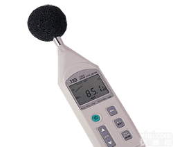 <em>TES-1352H 记忆式噪音计</em>