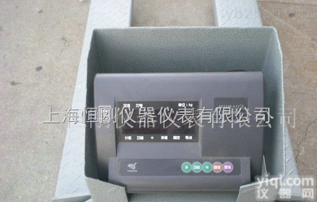 <em>液压升降</em>2000公斤<em>叉车</em>秤