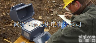 <em>X-5000  便携式XRF分析仪</em>