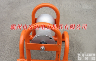 <em>尼龙</em>轮滑车齐全  <em>滑轮</em>厂家  <em>尼龙</em>轮滑车 铝轮滑车