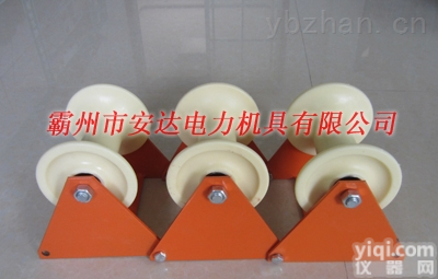 三联电缆<em>滑车</em>齐全  三联电缆<em>滑车</em> <em>三轮</em><em>滑车</em> 直线<em>三轮</em><em>滑车</em>