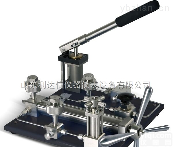 LDX-SPMK2000E  压<em>力源</em><em>校准器</em>