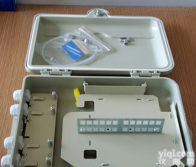 直销64芯<em>SMC光分路器箱</em> 1分64插